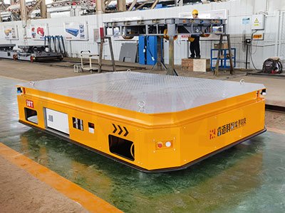 Batteriebetriebener multidirektionaler Übertragungswagen