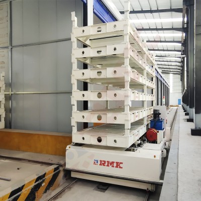 Automatisierter Bahntransfertrolley für den industriellen Transport